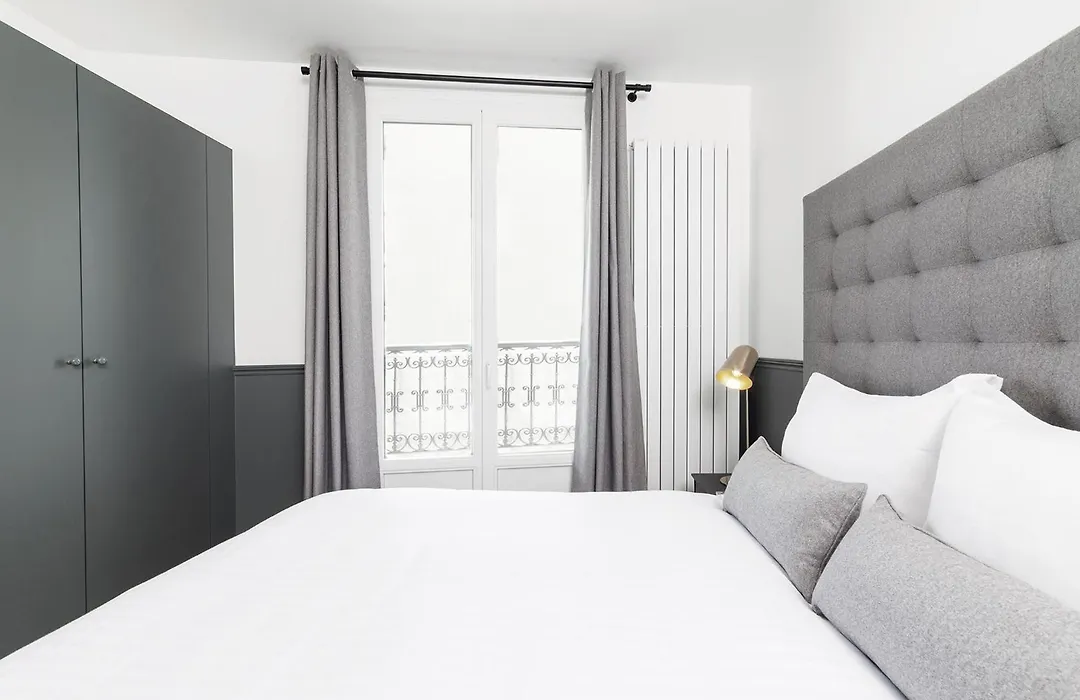 Livinparis - Luxury 2 Bedrooms Opera I-1