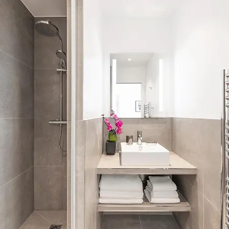 Livinparis - Luxury 2 Bedrooms Opera I-2